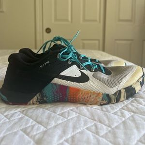 Nike Metcon 2 Flywire Women’s 8.5 Multicolor